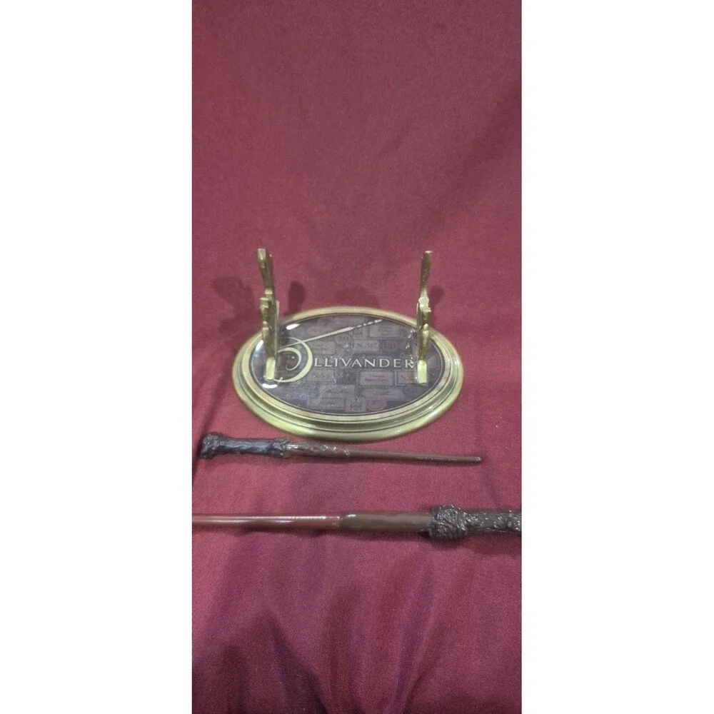 Warner Bros. Harry Potter Mini Sword Display 2 Swords Metal Ollivanders EUC HTF